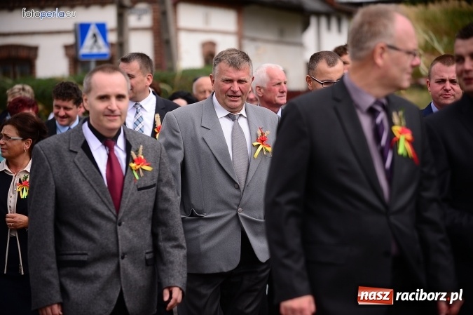 Zdjęcie w galerii na portalu naszraciborz.pl: Dożynki 2015 - krzanowicki korowód w obiektywie studia FotoPerla.eu wiadomości z regionu