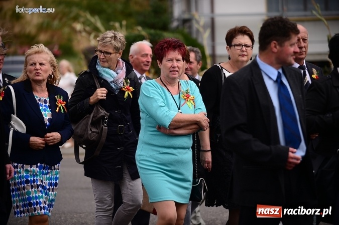 Zdjęcie w galerii na portalu naszraciborz.pl: Dożynki 2015 - krzanowicki korowód w obiektywie studia FotoPerla.eu wiadomości z regionu