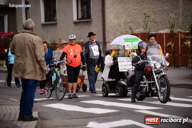 Zdjęcie w galerii na portalu naszraciborz.pl: Dożynki 2015 - krzanowicki korowód w obiektywie studia FotoPerla.eu wiadomości z regionu