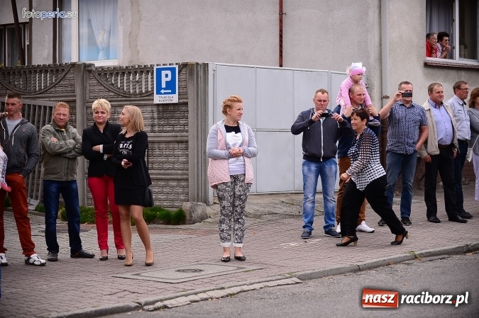 Zdjęcie w galerii na portalu naszraciborz.pl: Dożynki 2015 - krzanowicki korowód w obiektywie studia FotoPerla.eu wiadomości z regionu