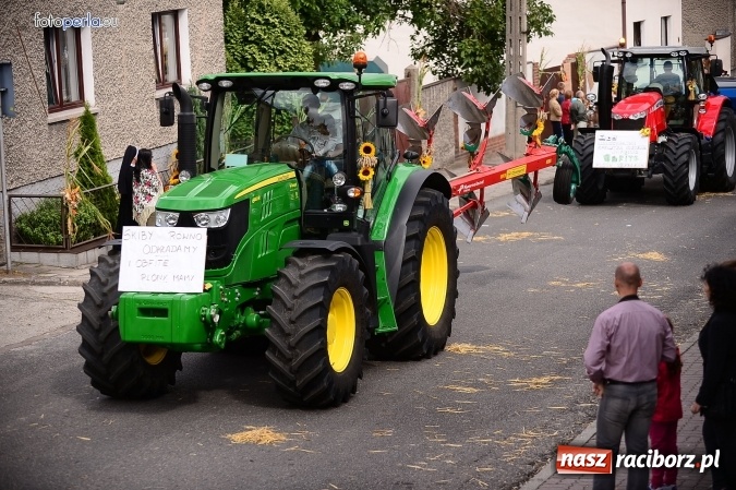 Zdjęcie w galerii na portalu naszraciborz.pl: Dożynki 2015 - krzanowicki korowód w obiektywie studia FotoPerla.eu wiadomości z regionu