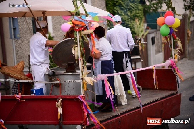 Zdjęcie w galerii na portalu naszraciborz.pl: Dożynki 2015 - krzanowicki korowód w obiektywie studia FotoPerla.eu wiadomości z regionu