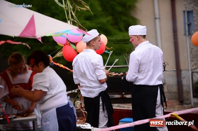 Zdjęcie w galerii na portalu naszraciborz.pl: Dożynki 2015 - krzanowicki korowód w obiektywie studia FotoPerla.eu wiadomości z regionu