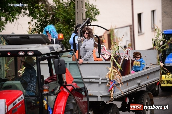 Zdjęcie w galerii na portalu naszraciborz.pl: Dożynki 2015 - krzanowicki korowód w obiektywie studia FotoPerla.eu wiadomości z regionu