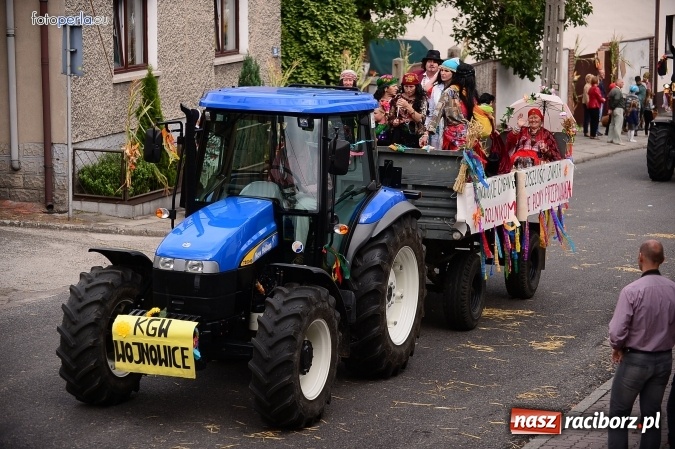 Zdjęcie w galerii na portalu naszraciborz.pl: Dożynki 2015 - krzanowicki korowód w obiektywie studia FotoPerla.eu wiadomości z regionu