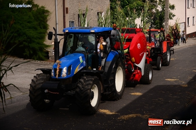 Zdjęcie w galerii na portalu naszraciborz.pl: Dożynki 2015 - krzanowicki korowód w obiektywie studia FotoPerla.eu wiadomości z regionu