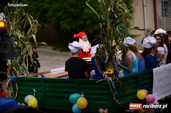 Zdjęcie w galerii na portalu naszraciborz.pl: Dożynki 2015 - krzanowicki korowód w obiektywie studia FotoPerla.eu wiadomości z regionu