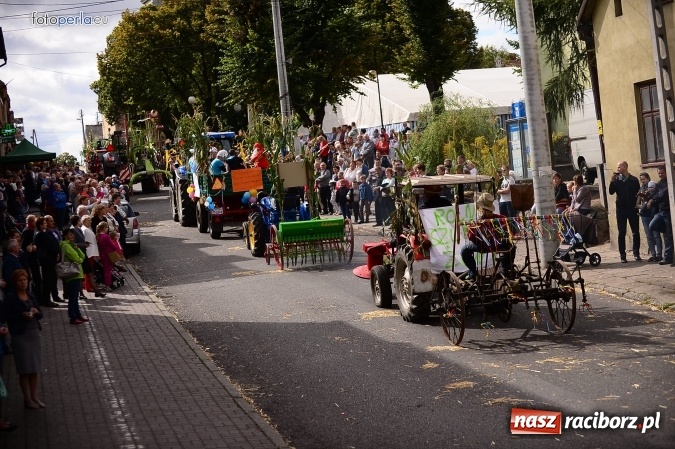 Zdjęcie w galerii na portalu naszraciborz.pl: Dożynki 2015 - krzanowicki korowód w obiektywie studia FotoPerla.eu wiadomości z regionu