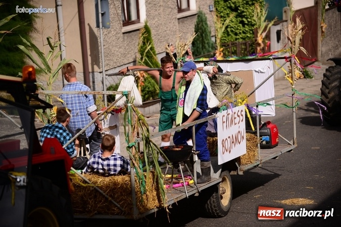 Zdjęcie w galerii na portalu naszraciborz.pl: Dożynki 2015 - krzanowicki korowód w obiektywie studia FotoPerla.eu wiadomości z regionu