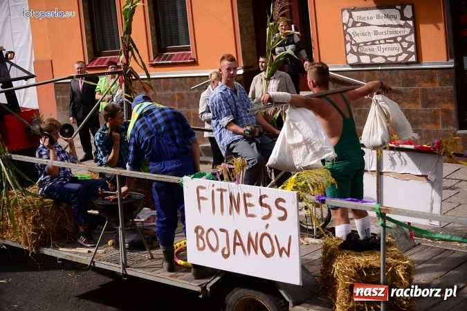 Zdjęcie w galerii na portalu naszraciborz.pl: Dożynki 2015 - krzanowicki korowód w obiektywie studia FotoPerla.eu wiadomości z regionu