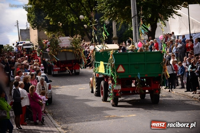 Zdjęcie w galerii na portalu naszraciborz.pl: Dożynki 2015 - krzanowicki korowód w obiektywie studia FotoPerla.eu wiadomości z regionu