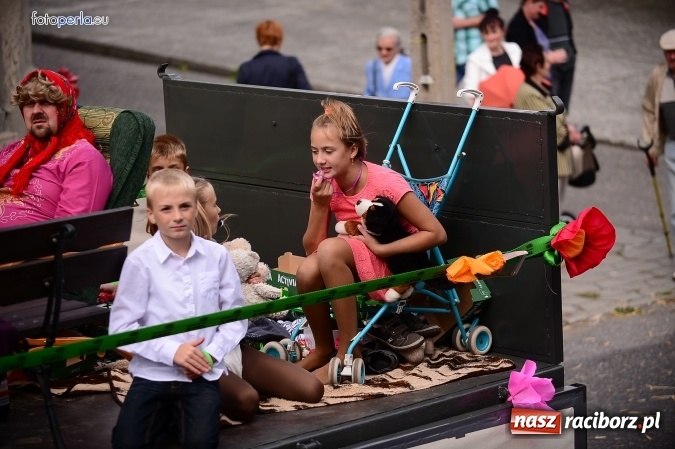 Zdjęcie w galerii na portalu naszraciborz.pl: Dożynki 2015 - krzanowicki korowód w obiektywie studia FotoPerla.eu wiadomości z regionu