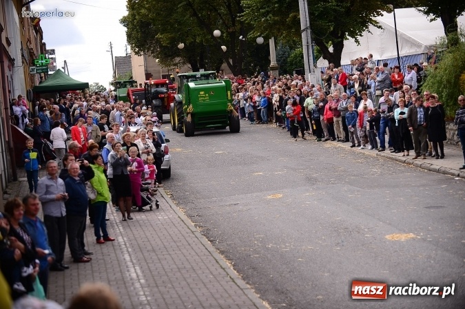 Zdjęcie w galerii na portalu naszraciborz.pl: Dożynki 2015 - krzanowicki korowód w obiektywie studia FotoPerla.eu wiadomości z regionu