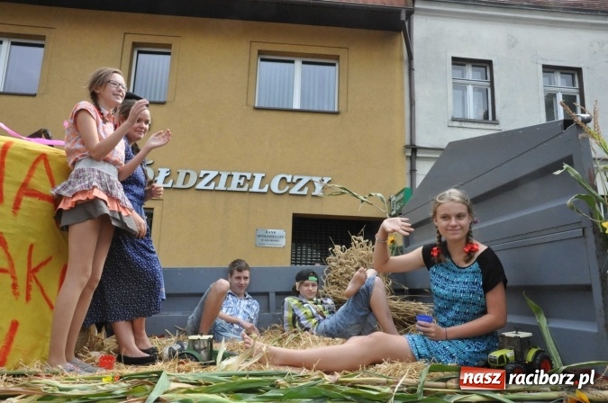Zdjęcie w galerii na portalu naszraciborz.pl: Dożynki 2015 - święto plonów na 750-lecie miasta wiadomości z regionu
