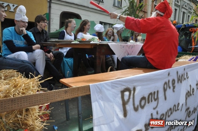 Zdjęcie w galerii na portalu naszraciborz.pl: Dożynki 2015 - święto plonów na 750-lecie miasta wiadomości z regionu