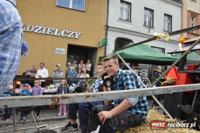 Zdjęcie w galerii na portalu naszraciborz.pl: Dożynki 2015 - święto plonów na 750-lecie miasta wiadomości z regionu