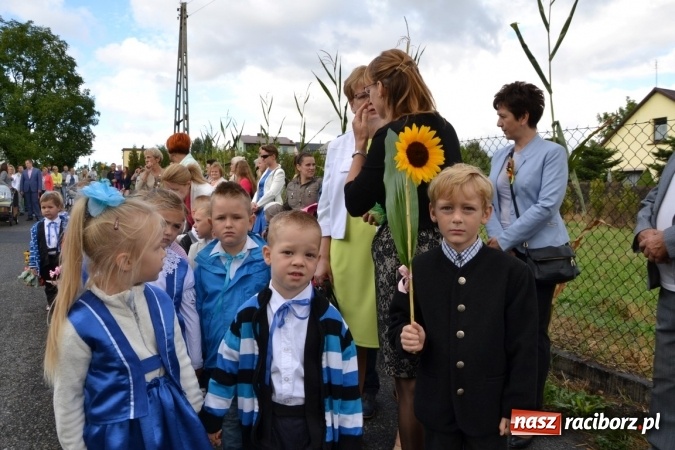 Zdjęcie w galerii na portalu naszraciborz.pl: Dożynki 2015 - W Tworkowie tym razem z ul. św. Jana wiadomości z regionu