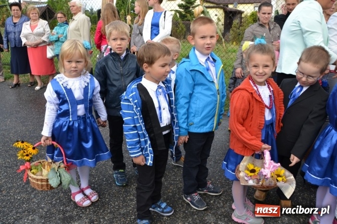 Zdjęcie w galerii na portalu naszraciborz.pl: Dożynki 2015 - W Tworkowie tym razem z ul. św. Jana wiadomości z regionu