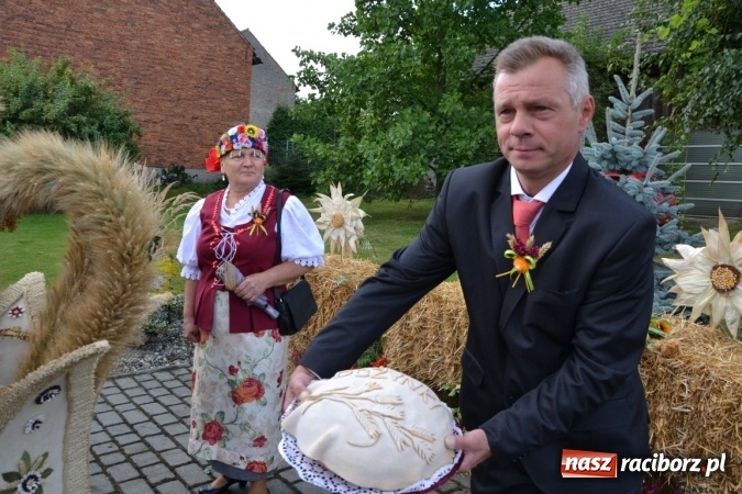 Zdjęcie w galerii na portalu naszraciborz.pl: Dożynki 2015 - W Tworkowie tym razem z ul. św. Jana wiadomości z regionu