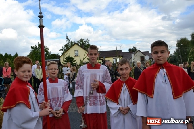 Zdjęcie w galerii na portalu naszraciborz.pl: Dożynki 2015 - W Tworkowie tym razem z ul. św. Jana wiadomości z regionu
