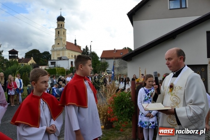 Zdjęcie w galerii na portalu naszraciborz.pl: Dożynki 2015 - W Tworkowie tym razem z ul. św. Jana wiadomości z regionu