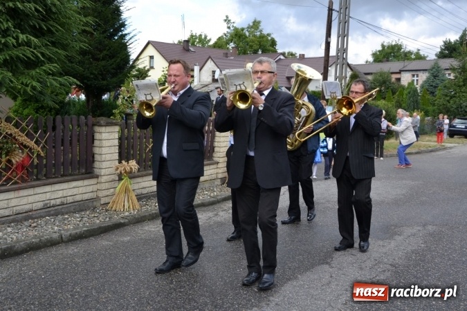 Zdjęcie w galerii na portalu naszraciborz.pl: Dożynki 2015 - W Tworkowie tym razem z ul. św. Jana wiadomości z regionu