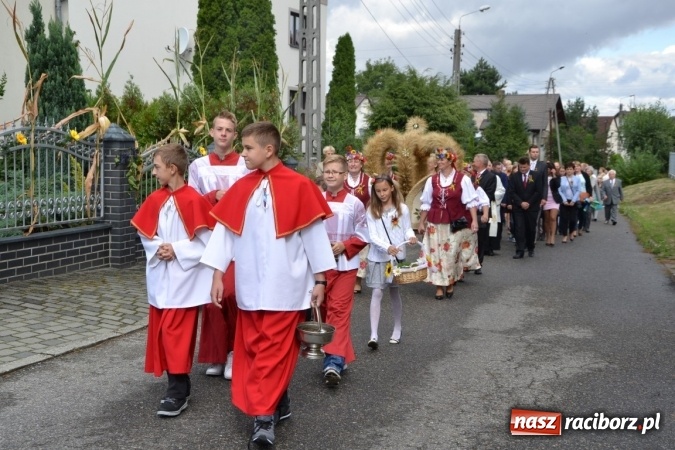Zdjęcie w galerii na portalu naszraciborz.pl: Dożynki 2015 - W Tworkowie tym razem z ul. św. Jana wiadomości z regionu