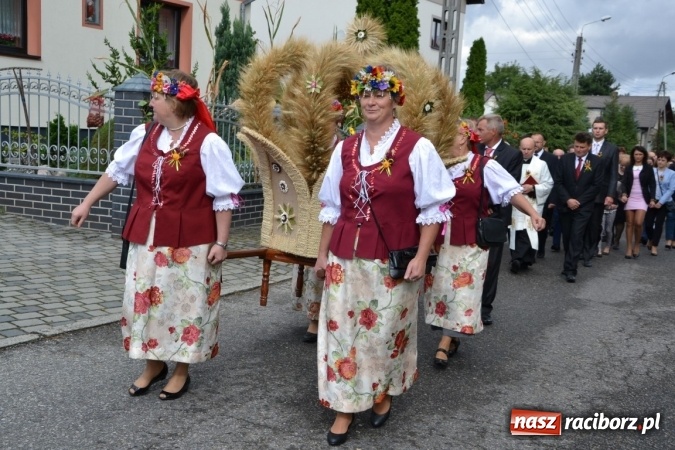 Zdjęcie w galerii na portalu naszraciborz.pl: Dożynki 2015 - W Tworkowie tym razem z ul. św. Jana wiadomości z regionu