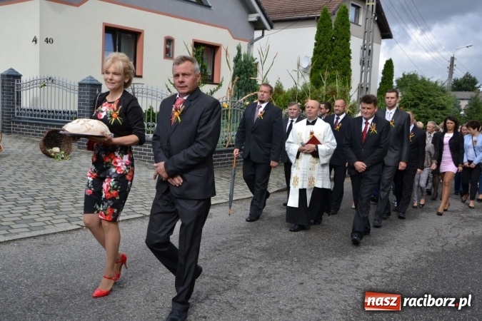 Zdjęcie w galerii na portalu naszraciborz.pl: Dożynki 2015 - W Tworkowie tym razem z ul. św. Jana wiadomości z regionu