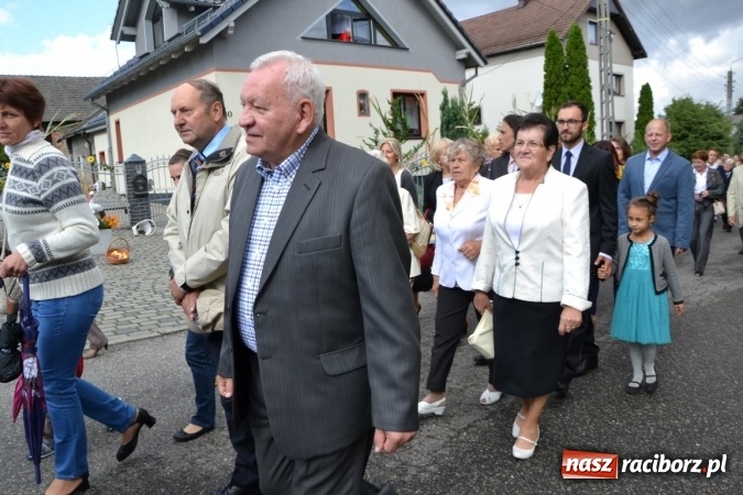 Zdjęcie w galerii na portalu naszraciborz.pl: Dożynki 2015 - W Tworkowie tym razem z ul. św. Jana wiadomości z regionu