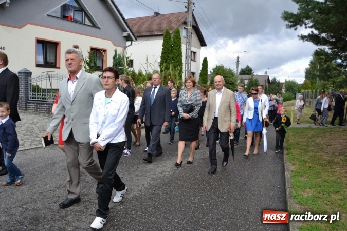 Zdjęcie w galerii na portalu naszraciborz.pl: Dożynki 2015 - W Tworkowie tym razem z ul. św. Jana wiadomości z regionu