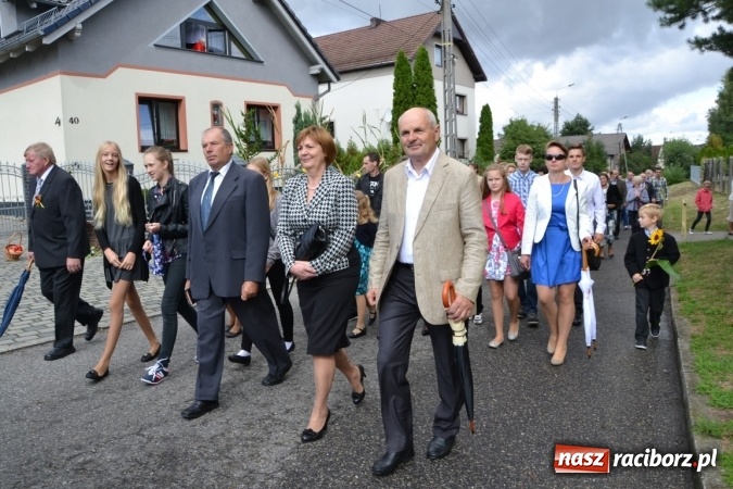 Zdjęcie w galerii na portalu naszraciborz.pl: Dożynki 2015 - W Tworkowie tym razem z ul. św. Jana wiadomości z regionu