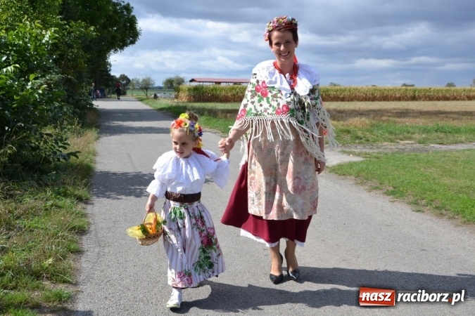 Zdjęcie w galerii na portalu naszraciborz.pl: Dożynki 2015 - Żony najlepiej szukać w Rudyszwałdzie wiadomości z regionu