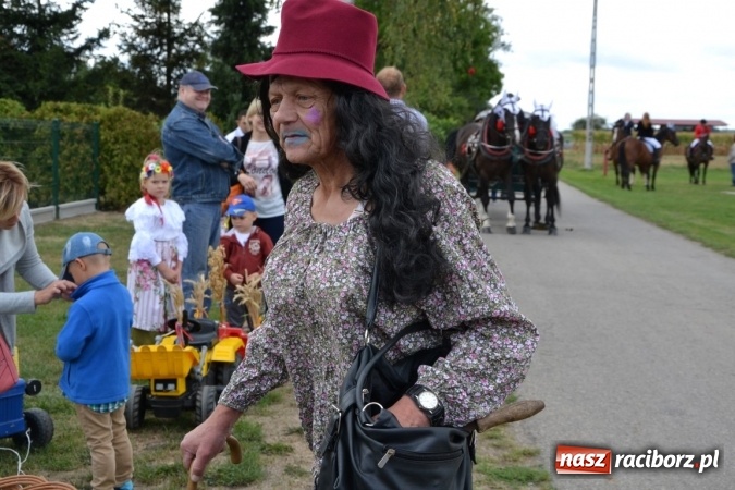 Zdjęcie w galerii na portalu naszraciborz.pl: Dożynki 2015 - Żony najlepiej szukać w Rudyszwałdzie wiadomości z regionu