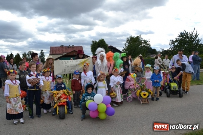 Zdjęcie w galerii na portalu naszraciborz.pl: Dożynki 2015 - Żony najlepiej szukać w Rudyszwałdzie wiadomości z regionu