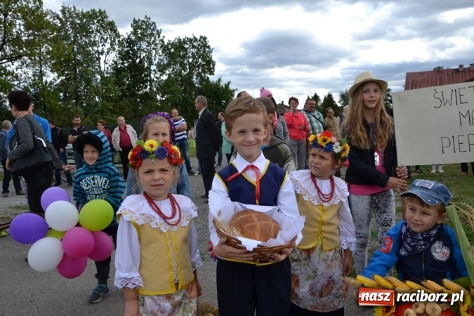 Zdjęcie w galerii na portalu naszraciborz.pl: Dożynki 2015 - Żony najlepiej szukać w Rudyszwałdzie wiadomości z regionu