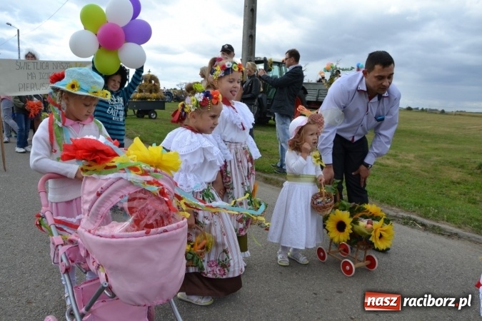 Zdjęcie w galerii na portalu naszraciborz.pl: Dożynki 2015 - Żony najlepiej szukać w Rudyszwałdzie wiadomości z regionu