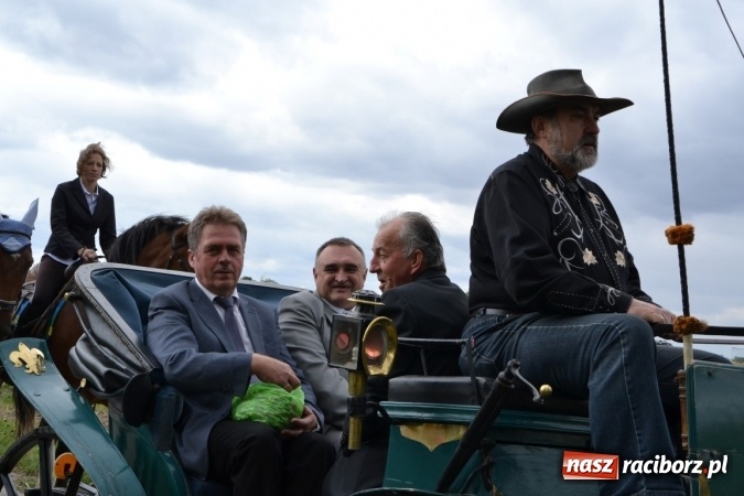 Zdjęcie w galerii na portalu naszraciborz.pl: Dożynki 2015 - Żony najlepiej szukać w Rudyszwałdzie wiadomości z regionu