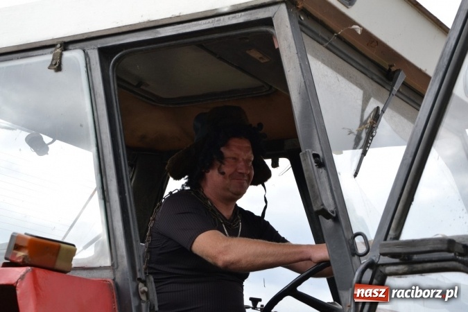 Zdjęcie w galerii na portalu naszraciborz.pl: Dożynki 2015 - Żony najlepiej szukać w Rudyszwałdzie wiadomości z regionu