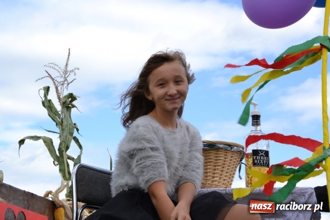 Zdjęcie w galerii na portalu naszraciborz.pl: Dożynki 2015 - Żony najlepiej szukać w Rudyszwałdzie wiadomości z regionu