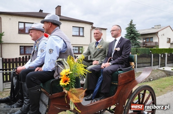 Zdjęcie w galerii na portalu naszraciborz.pl: Barwny korowód, występy i tańce – tak gminne dożynki zorganizowały Łańce wiadomości z regionu