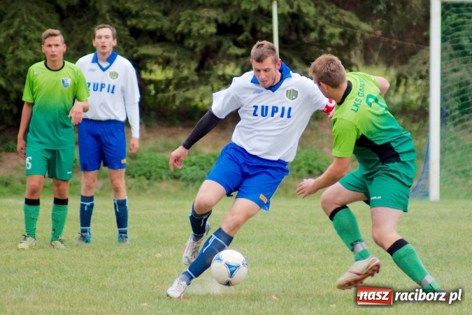 Zdjęcie w galerii na portalu naszraciborz.pl: Totalny antyfutbol w Gamowie. Koziołki zgarnęły komplet punktów wiadomości z regionu