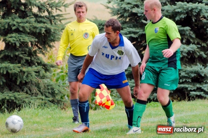 Zdjęcie w galerii na portalu naszraciborz.pl: Totalny antyfutbol w Gamowie. Koziołki zgarnęły komplet punktów wiadomości z regionu