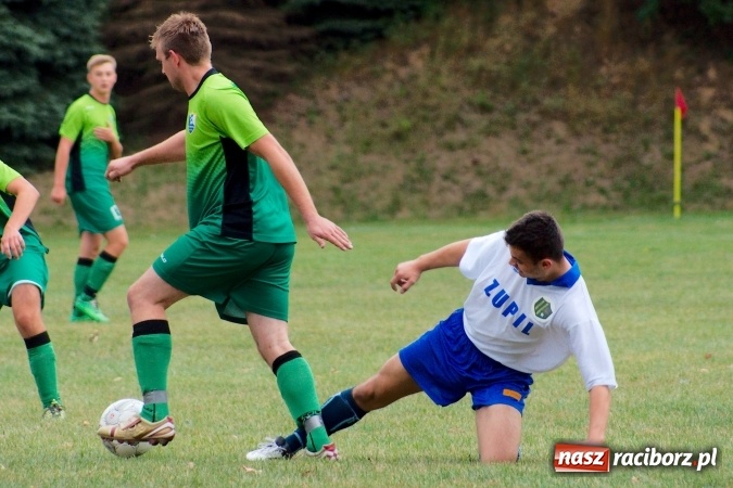 Zdjęcie w galerii na portalu naszraciborz.pl: Totalny antyfutbol w Gamowie. Koziołki zgarnęły komplet punktów wiadomości z regionu