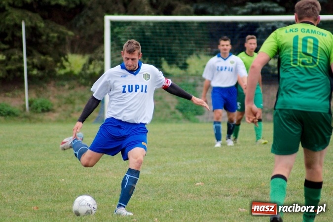 Zdjęcie w galerii na portalu naszraciborz.pl: Totalny antyfutbol w Gamowie. Koziołki zgarnęły komplet punktów wiadomości z regionu