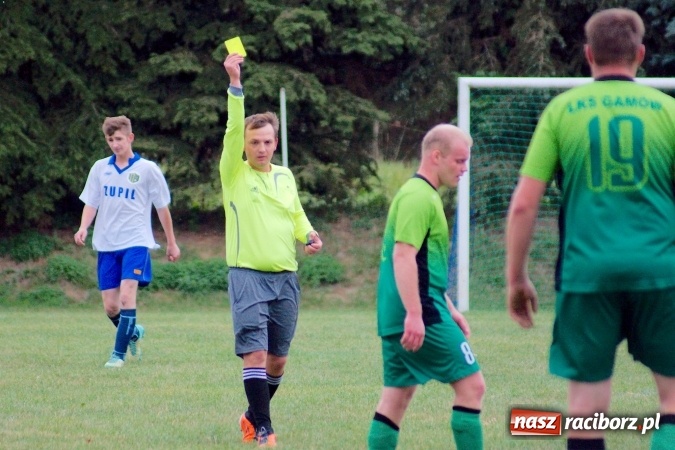 Zdjęcie w galerii na portalu naszraciborz.pl: Totalny antyfutbol w Gamowie. Koziołki zgarnęły komplet punktów wiadomości z regionu