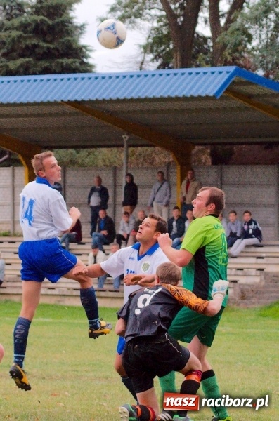 Zdjęcie w galerii na portalu naszraciborz.pl: Totalny antyfutbol w Gamowie. Koziołki zgarnęły komplet punktów wiadomości z regionu