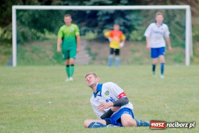 Zdjęcie w galerii na portalu naszraciborz.pl: Totalny antyfutbol w Gamowie. Koziołki zgarnęły komplet punktów wiadomości z regionu