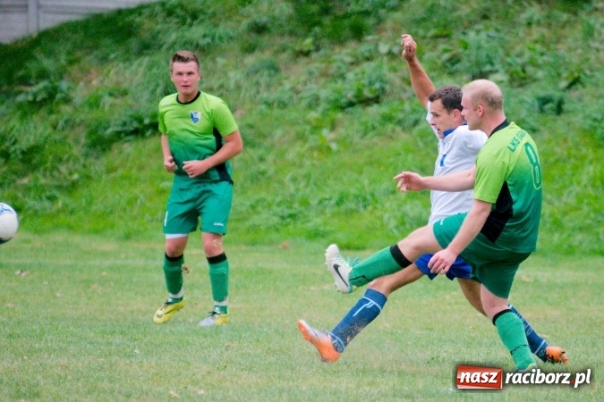 Zdjęcie w galerii na portalu naszraciborz.pl: Totalny antyfutbol w Gamowie. Koziołki zgarnęły komplet punktów wiadomości z regionu