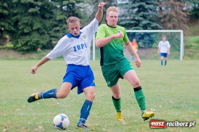 Zdjęcie w galerii na portalu naszraciborz.pl: Totalny antyfutbol w Gamowie. Koziołki zgarnęły komplet punktów wiadomości z regionu